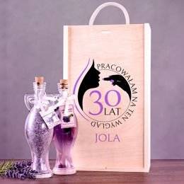 Zestaw kosmetyków w pudełku drewnianym z okazji urodzin