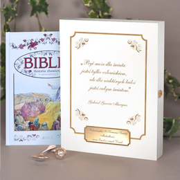 Biblia w drewnianym pudełku- Pamiątka Chrztu lub I Komunii Świętej