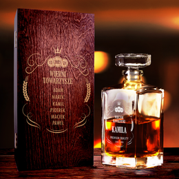 Zestaw prezentowy - Karafka w pudełku drewnianym Wieczór kawalerski