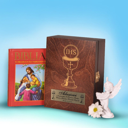 Biblia w drewnianym pudełku- Pamiątka I Komunii Świętej