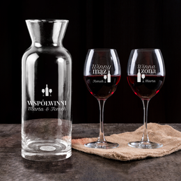 Zestaw karafka i 2 kieliszki do wina -Współwinni