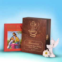 Biblia w drewnianym pudełku- Pamiątka Chrztu Świętego