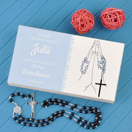 Drewniane pudełko na banknoty - złożone dłonie do modlitwy