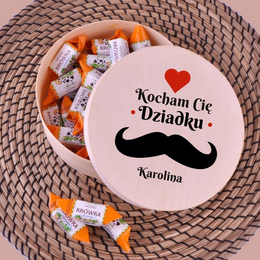 Drewniane pudełko z krówkami dla dziadka - Kocham Cię