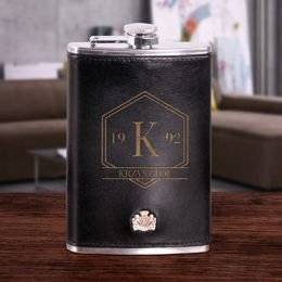 Ekskluzywna piersiówka Wittchen z okazji urodzin