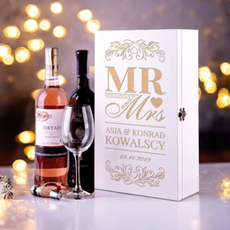 Białe pudełko na dwa wina z grawerem na ślub - Mr&Mrs
