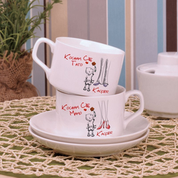 Dwie filiżanki dla rodziców od syna