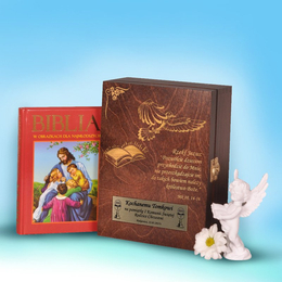 Biblia w drewnianym pudełku- Pamiątka I Komunii Świętej
