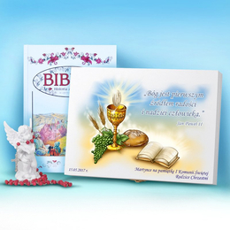 Biblia w drewnianym pudełku- Pamiątka I Komunii Świętej