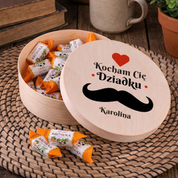 Drewniane pudełko z krówkami dla dziadka - Kocham Cię