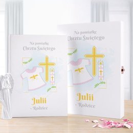 Biblia w pudełku drewaninym dla dziewczynki - Pamiątka Chrztu Św. - szatka i gromnica