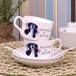 Dwie filiżanki dla pary - zakochani