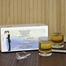Dwie szklanki w pudełku na ślub / rocznicę ślubu - "Młoda Para"